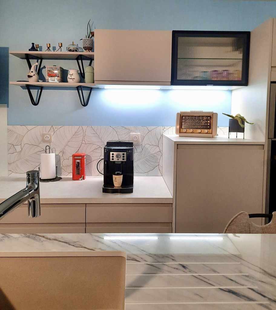 photo-cuisine-bleu-creme